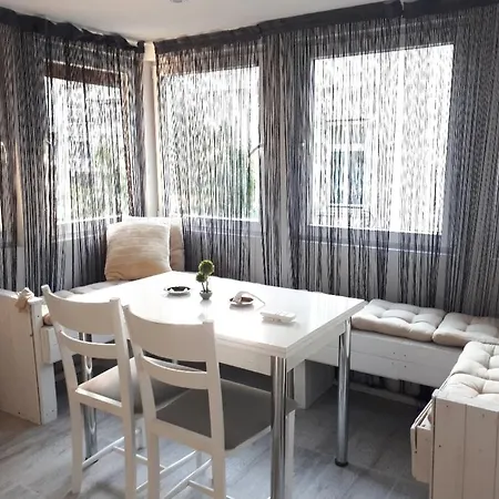 Top Center 4-Bedroom Apartment Varna Exterior photo